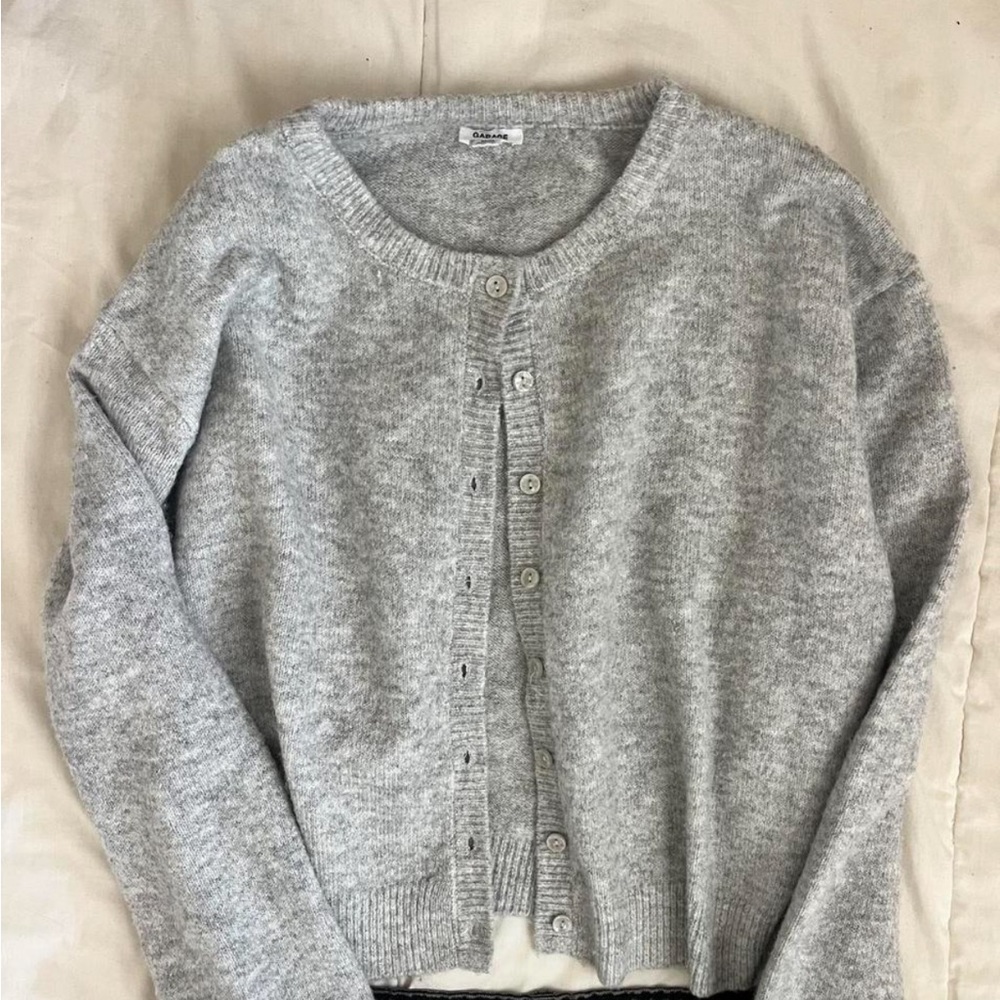 Garage cardigan